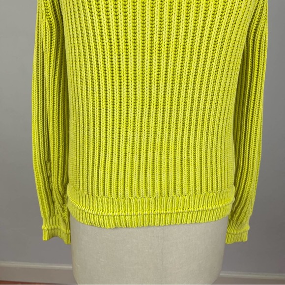 J. Crew Women's Sweater in Bright Yellow - Picture 4 of 9